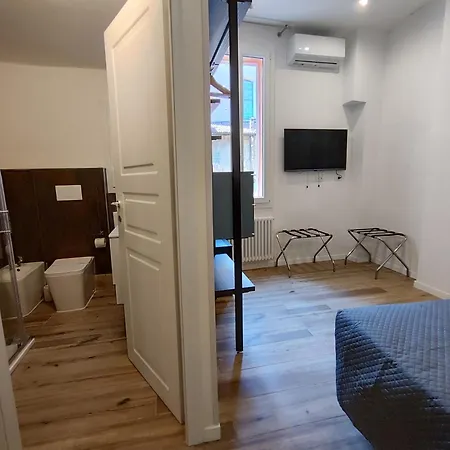 Nocleg ze śniadaniem Residenza Maggiore 10 - - *