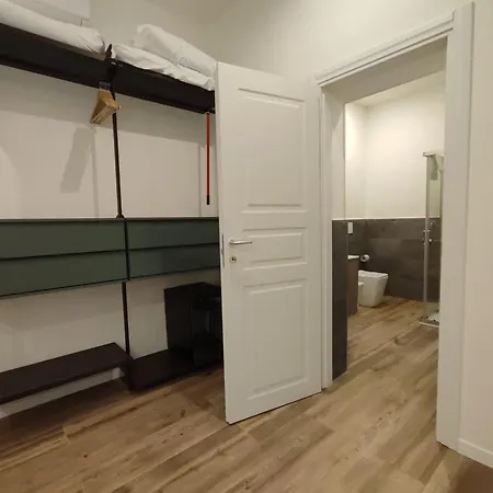 Nocleg ze śniadaniem Residenza Maggiore 10 - - *